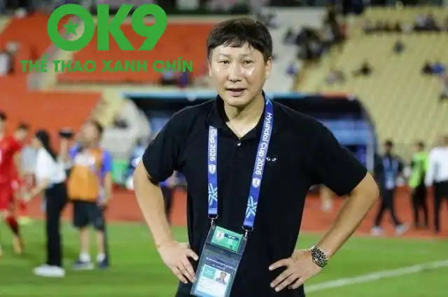 HLV Kim Sang Sik tin Đình Bắc đủ sức xuất ngoại thành công.